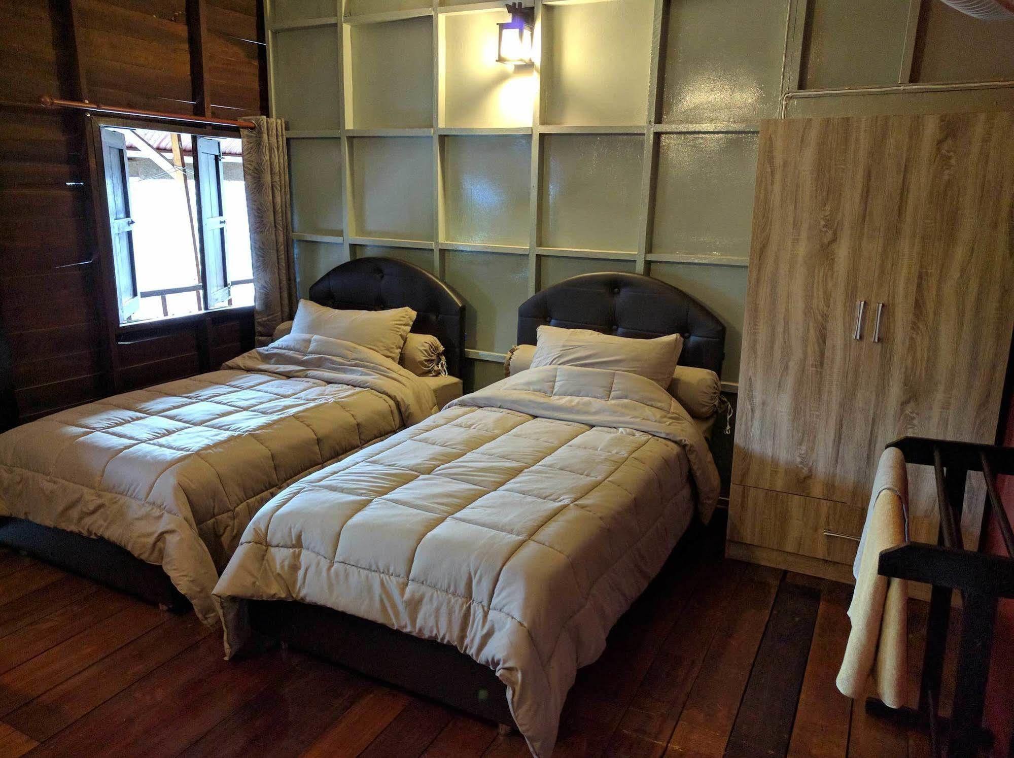 Funky Box Hostel Чианг Конг Екстериор снимка
